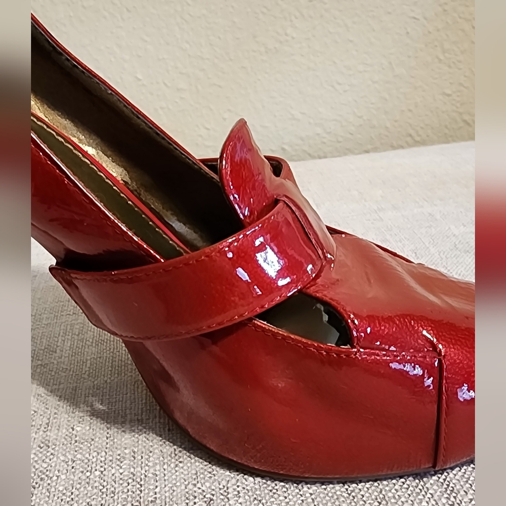 Linea Paolo peep toe pumps